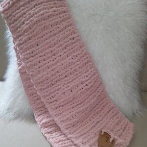 Hand knitted chenille dusty rose scarf NWT